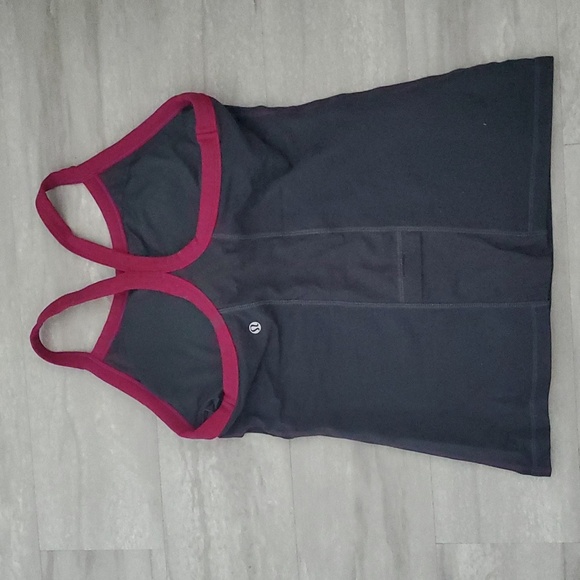 LULULEMON RACERBACK TANK TOP SIZE 8 - Picture 2 of 6